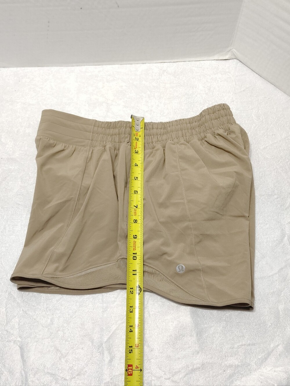 Lululemon Hooty Hot High Rise, Women # 8 Perfect Condition Tan Color - Picture 8 of 9